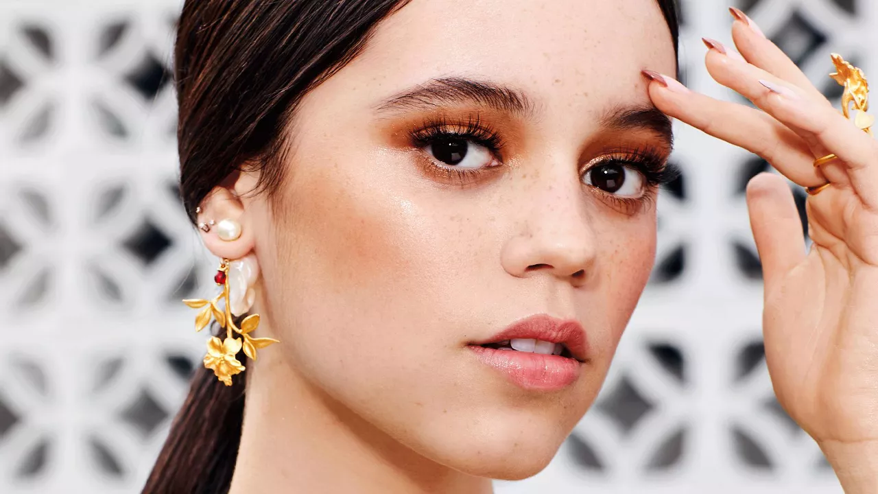 Jenna Ortega Bio, Age, Boyfriend, Net Worth,